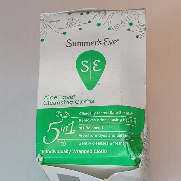 Summer's Eve Aloe Love Cleansing Cloths for Sensitive Skin 16 Wrapped Cloths - Picture 3 of 5